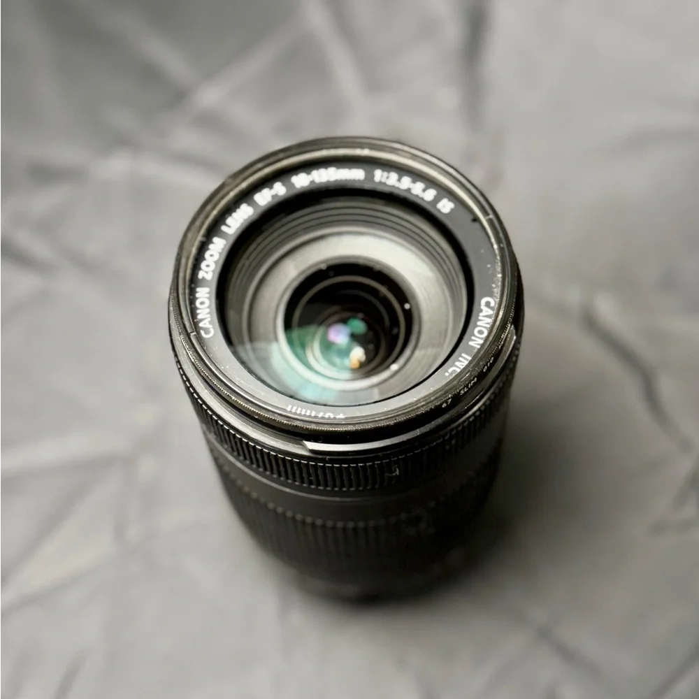 Canon EOS 70D with EFS 18-135mm lens - Excellent Condition